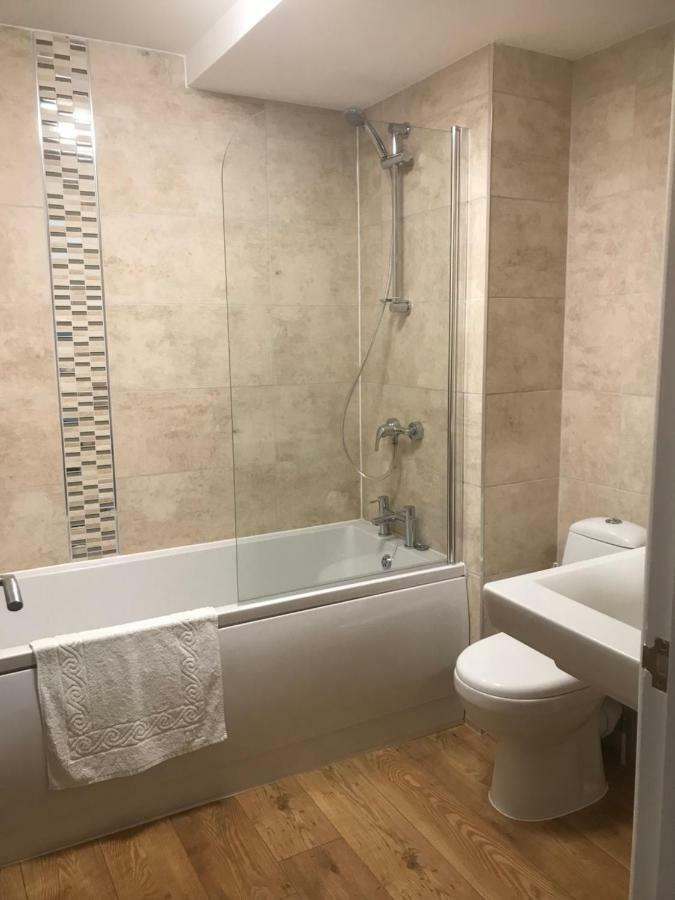 Runnacleave Court, Apartment 2 อิลฟราคูมบ์ ภายนอก รูปภาพ